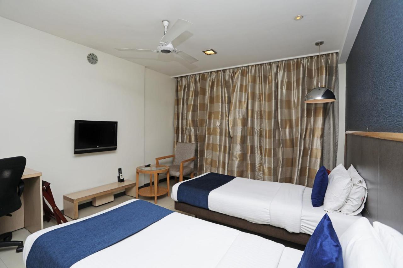 The Sirona Hotel Pune Ngoại thất bức ảnh